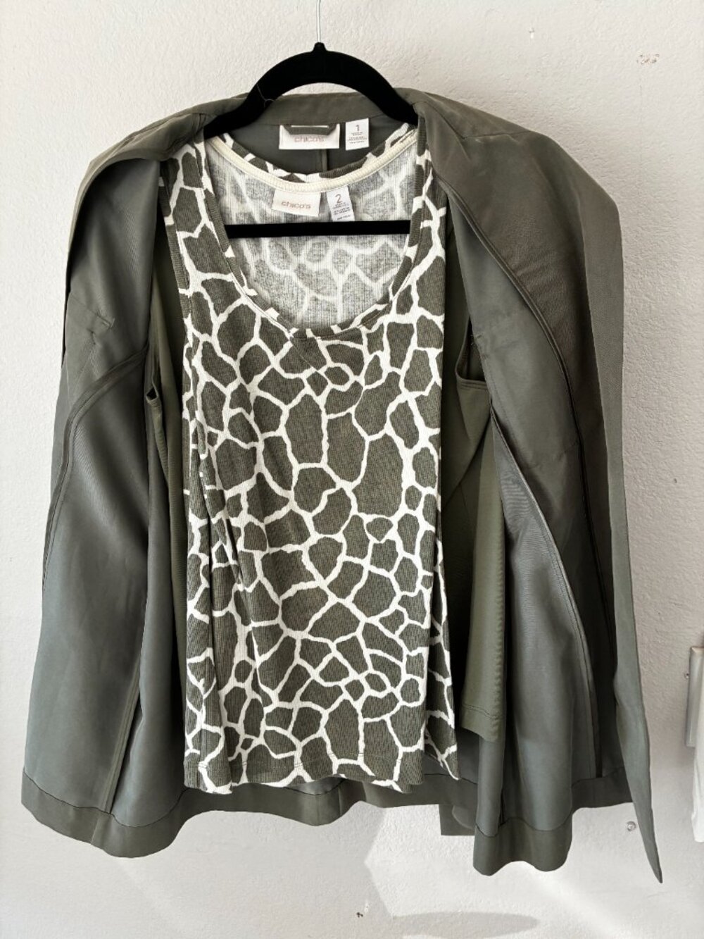 Chico's jacket with tank - Picture 3 of 4